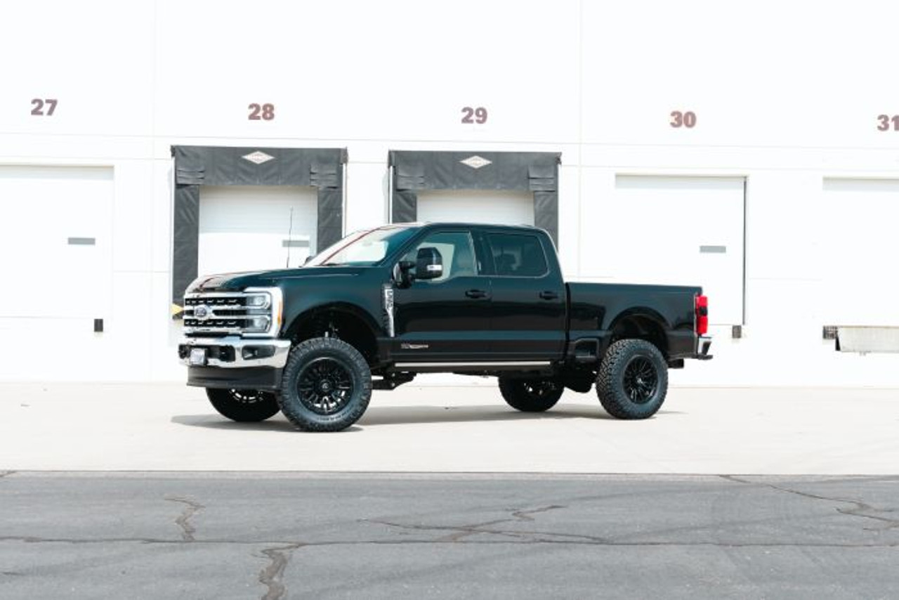 3.5'' SST Lift Kit, With 4'' Tapered Blocks Radius Arm Drop Brackets | (23-24) Super Duty F-250/F-350, 4WD | 69-23350