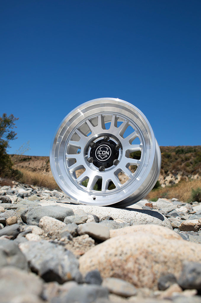 ICON Alloys Anza, Silver Machined, 17 x 8.5 / 6 x 5.5, 0mm Offset, 4.75" BS