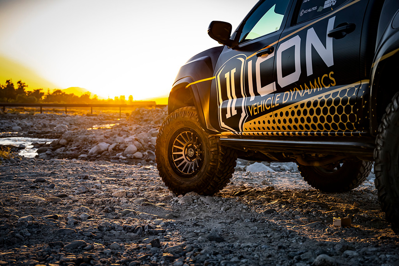 ICON Alloys Recon Pro, Charcoal, 17 x 8.5 / 5 x 5, -6mm Offset, 4.5" BS