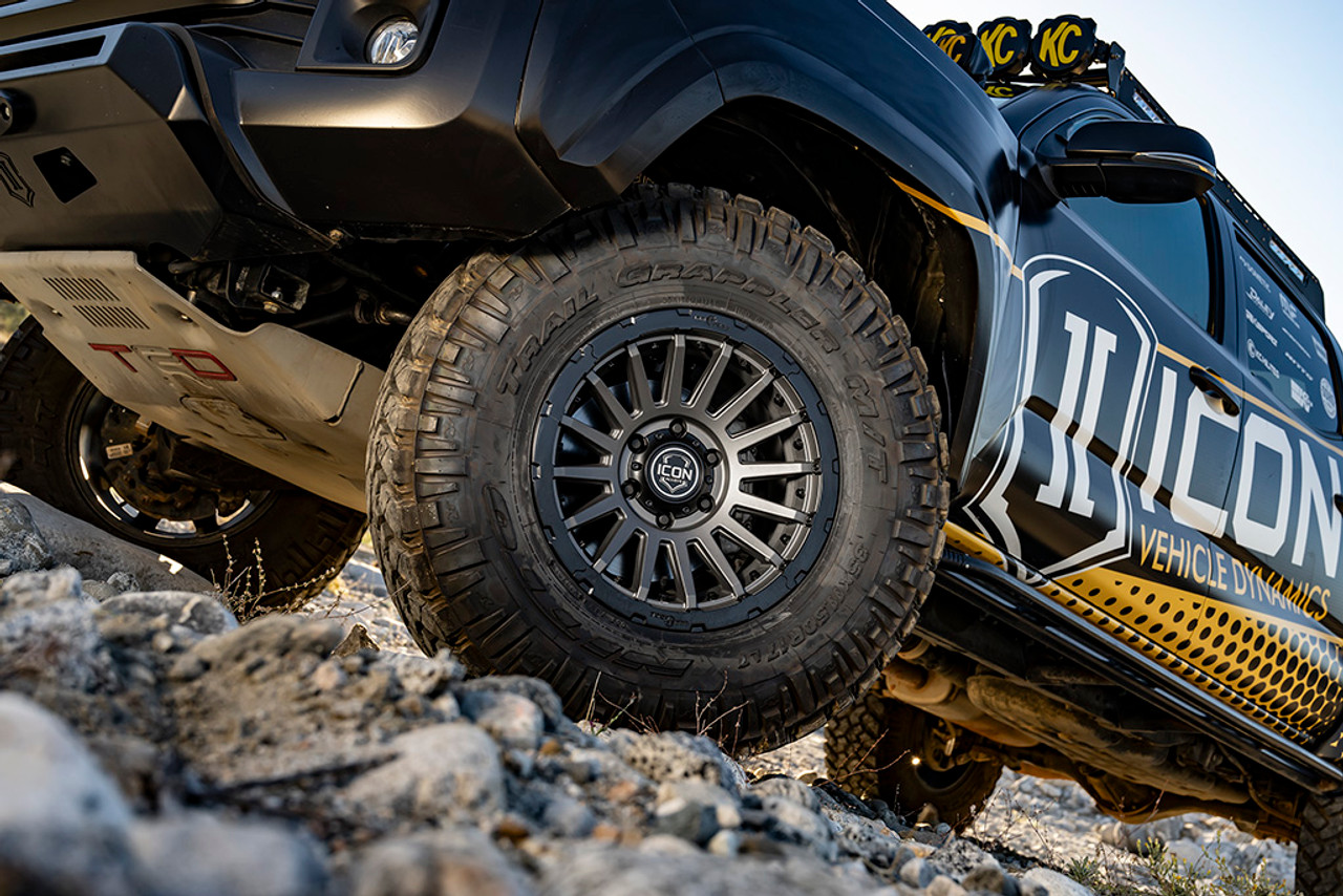 ICON Alloys Recon Pro, Charcoal, 17 x 8.5 / 8 x 170, 6mm Offset, 5" BS