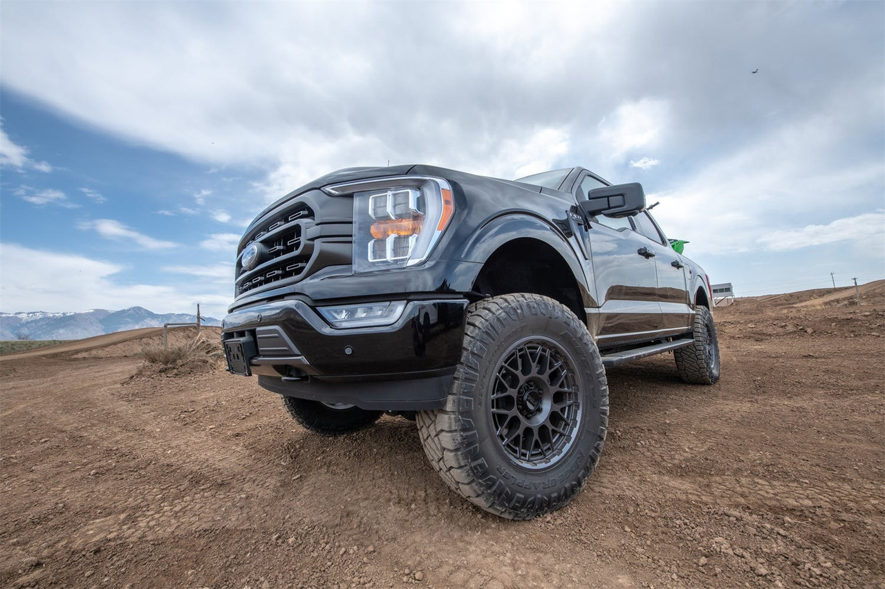6'' Lift Kit, With SST3000 Shocks | (21-24) F-150, 4WD | 44-21600