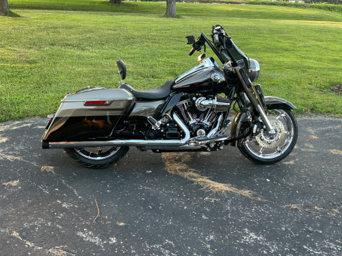 Boneshaker Slip-Ons for 2017-Up Harley Touring Models