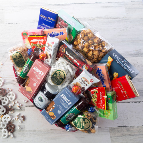 Gourmet Greats gift basket top view