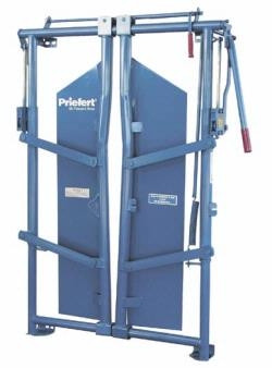 priefert, prefert, automatic headgate, manual headgate, cattle chute