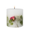 Inclusion candle featuring beautiful red roses