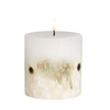 Nature's Gift - Beach Daisy - Scented Botanical Inclusion Pillar Candle (95 x 95mm)