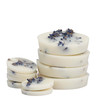 Fresh notes of bergamot and mint are combined with lavender, on a subtle base of aromatics woods and musk.