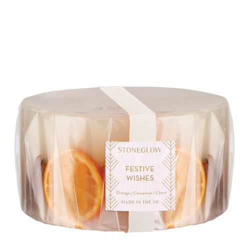 The festive wishes 3-wick candle contains natural botanicals of cinnamon sticks and orange slices encapsulated within, adding to that festive feeling and making for the perfect centre piece for your Christmas banquet.