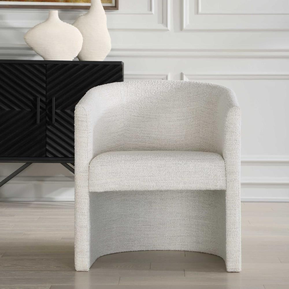 {"pim_id":"208_furn_4620_23798_b_new_2k","sku":"208_23798","media_type":"media"}