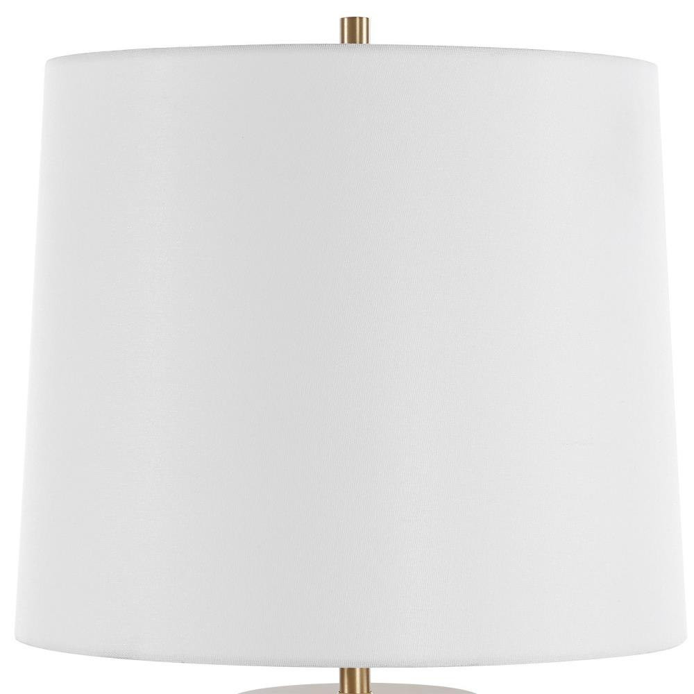{"pim_id":"208_30519_1_a4_shade_light_off_new_2k","sku":"208_30519-1","media_type":"media"}
