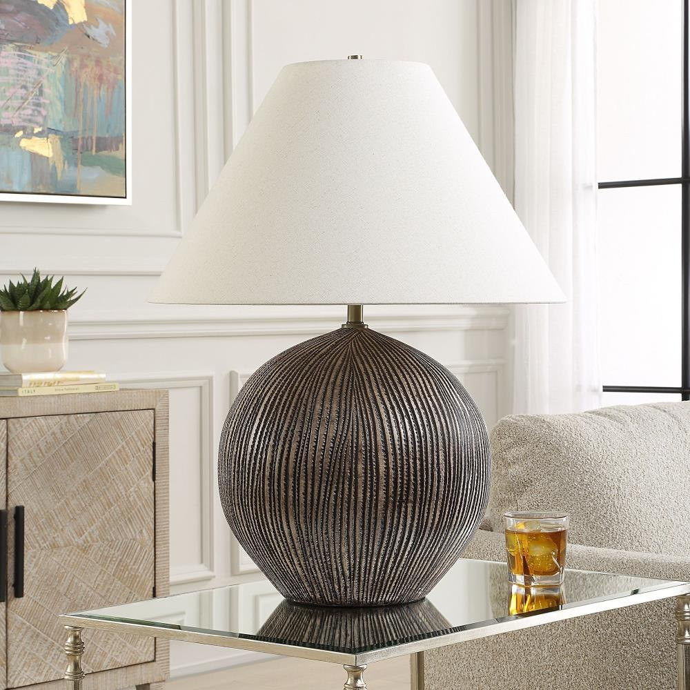 {"pim_id":"208_30492_a_beauty_light_off_new_2k","sku":"208_30492","media_type":"media"}