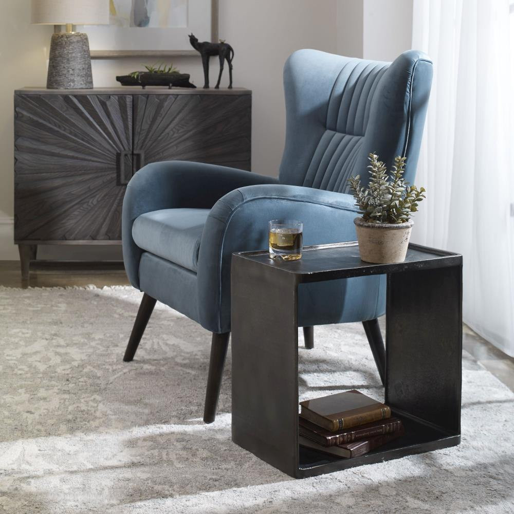 {"pim_id":"208_furn_3655_25147_b_new_2k","sku":"208_25147","media_type":"media"}