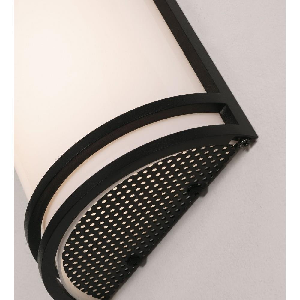 {"pim_id":"200_ELSTON_OUTDOOR_DETAIL_BK_1k","sku":"200_ELTW0710LAJD1","media_type":"media"}