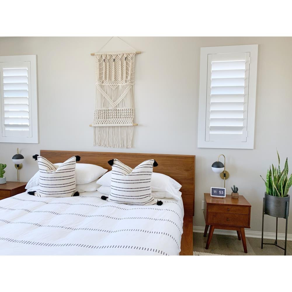 {"pim_id":"735_Mitzi_HL249101_AGBBK_audreycrispinteriors","sku":"735_HL249101","media_type":"media"}