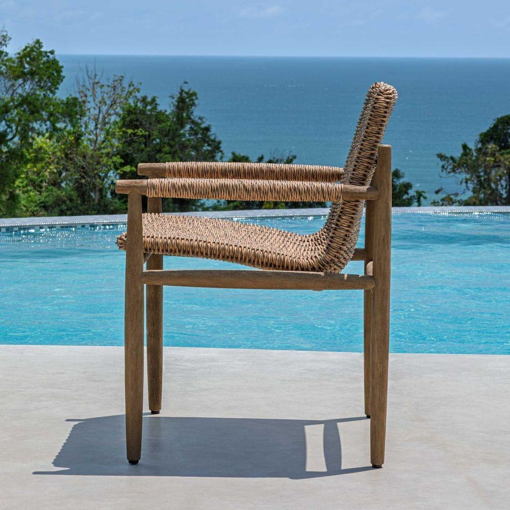 {"pim_id":"208_furn_8099_51148_a15_v1_1k","sku":"208_51148","media_type":"media"}