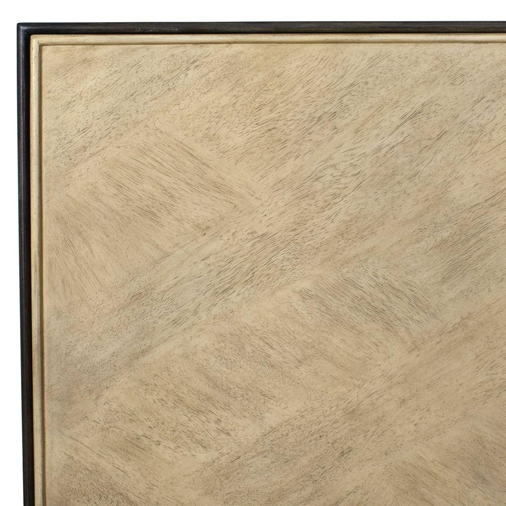 {"pim_id":"208_furn_5593_50137_a3_new_2k","sku":"208_50137","media_type":"media"}