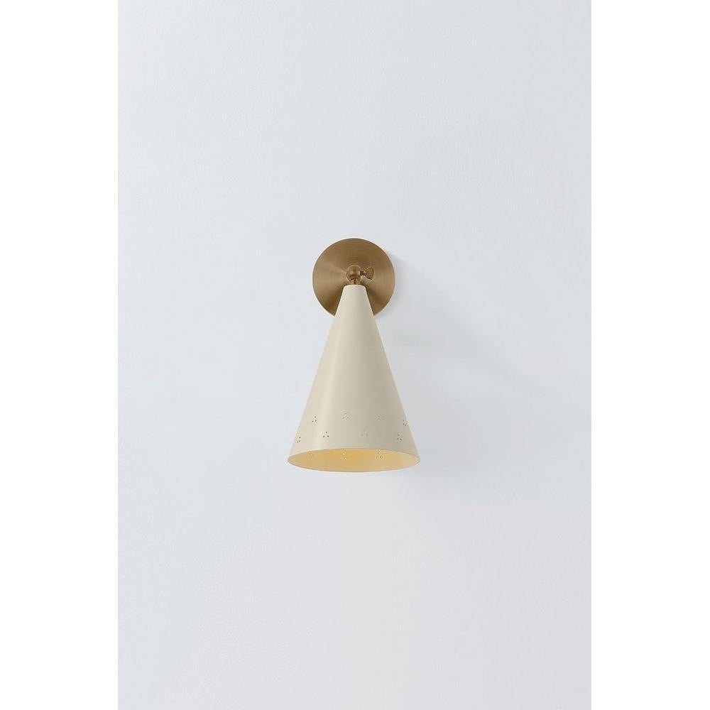{"pim_id":"116_cb8613_hb_ssd_001_new_1k","sku":"116_CB8613-HB/SSD","media_type":"media"}