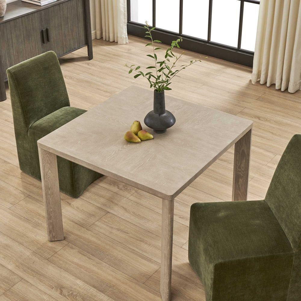 {"pim_id":"208_furn_7900_50293_a1_new_1k","sku":"208_50293","media_type":"media"}