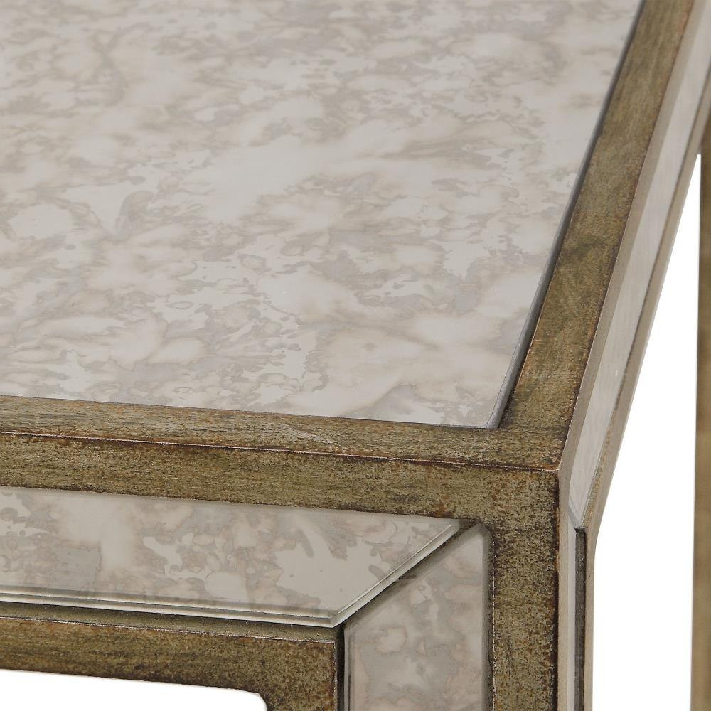 {"pim_id":"208_furn_2613_24858_a2_new_2k","sku":"208_24858","media_type":"media"}