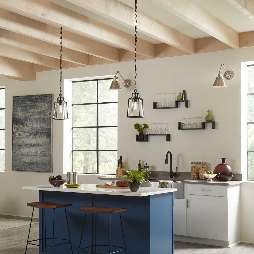 {"pim_id":"70_PROG_BentonHarbor_Hinton_Kitchen_edit_appshot_1k","sku":"70_P550065-031","media_type":"media"}