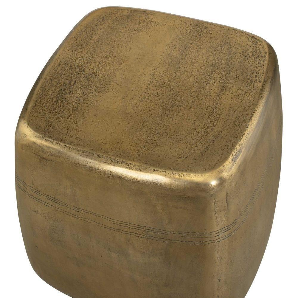 {"pim_id":"208_furn_7938_50333_a2_new_1k","sku":"208_50333","media_type":"media"}