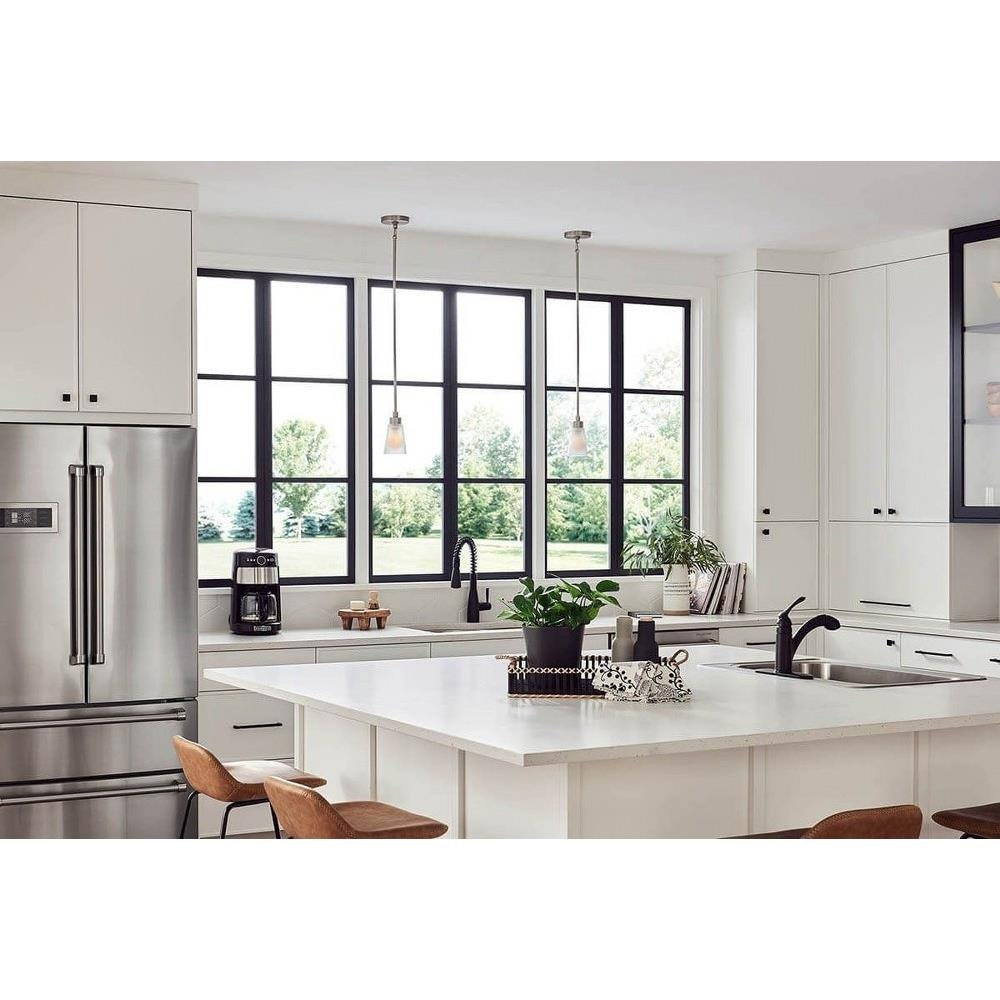 {"pim_id":"147_kitchen_erma_52444ni_overall_day_1a_1k","sku":"147_52444","media_type":"media"}