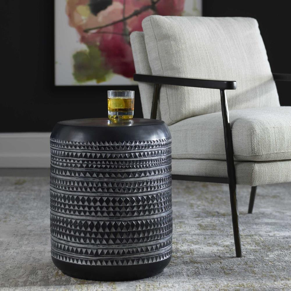 {"pim_id":"208_furn_4335_22967_b_new_2k","sku":"208_22967","media_type":"media"}