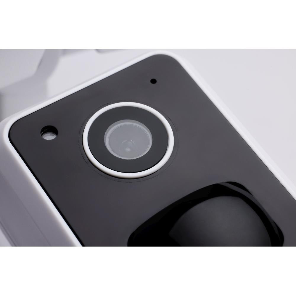 {"pim_id":"214_65_930_100_new_2k","sku":"214_65/93","media_type":"media"}