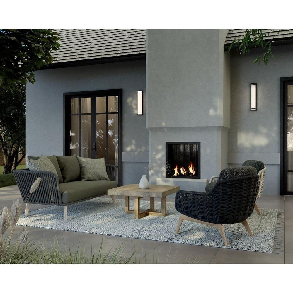 {"pim_id":"PROG_Z_1080_LED_Outdooe_Patio_P560211_031_30_3d_appshot_1200_new_1k","sku":"70_P560211","media_type":"media"}