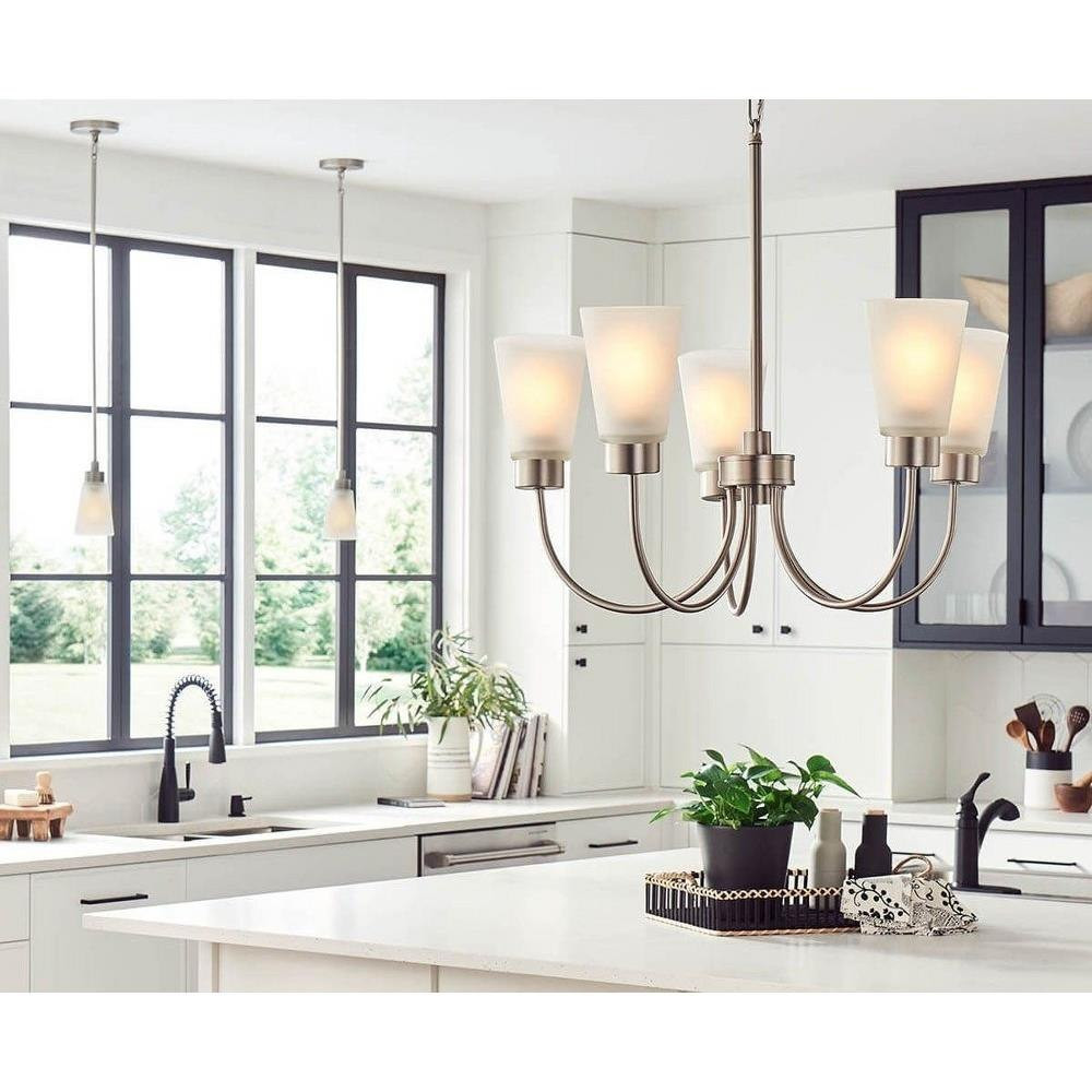 {"pim_id":"147_kitchen_erma_52443ni_overall_day_detail_1a_1k","sku":"147_52443","media_type":"media"}
