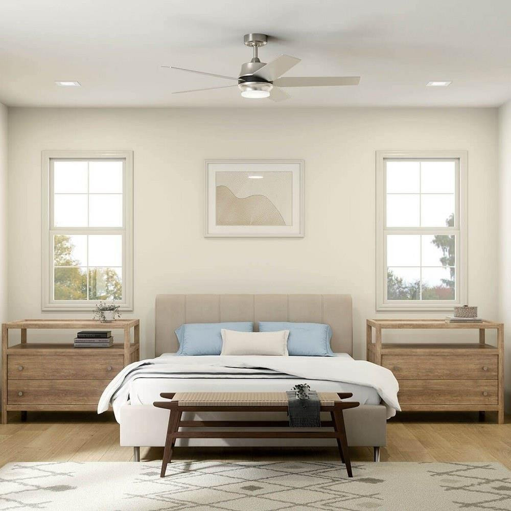 {"pim_id":"147_bedroom_brahm_300059bss_overall_day_1b_1k","sku":"147_300059","media_type":"media"}