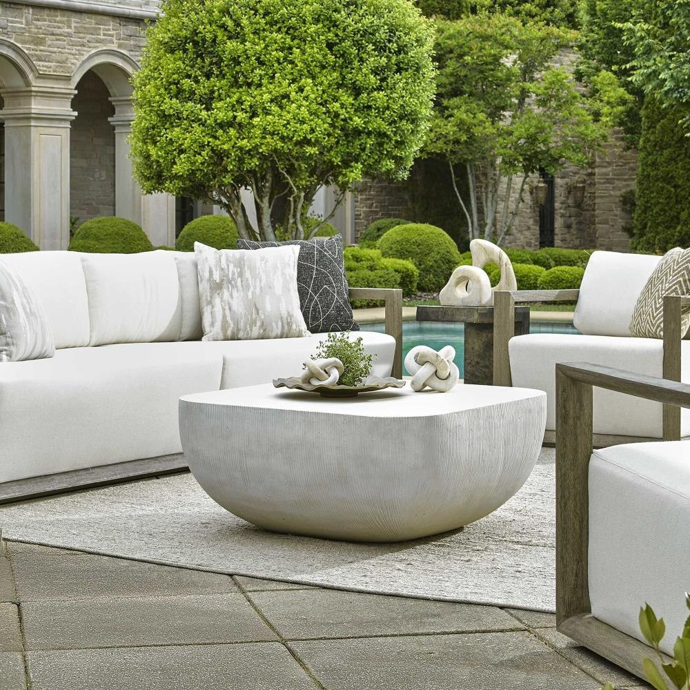 {"pim_id":"208_furn_7572_50237_b_new_2k","sku":"208_50237","media_type":"media"}