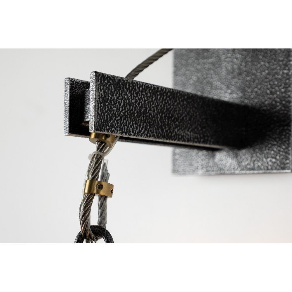 {"pim_id":"154_B3131_BB_03_1k","sku":"154_B3971","media_type":"media"}