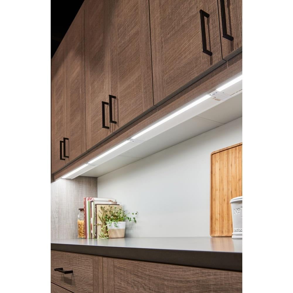 {"pim_id":"147_Kitchen_4U30K_Detail_v1_1k","sku":"147_4U27K30","media_type":"media"}
