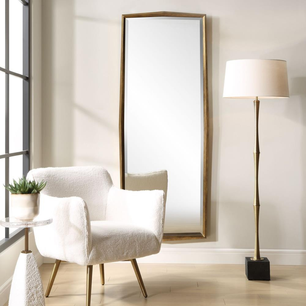 {"pim_id":"208_09968_a_beauty_front_new_2k","sku":"208_09968","media_type":"media"}