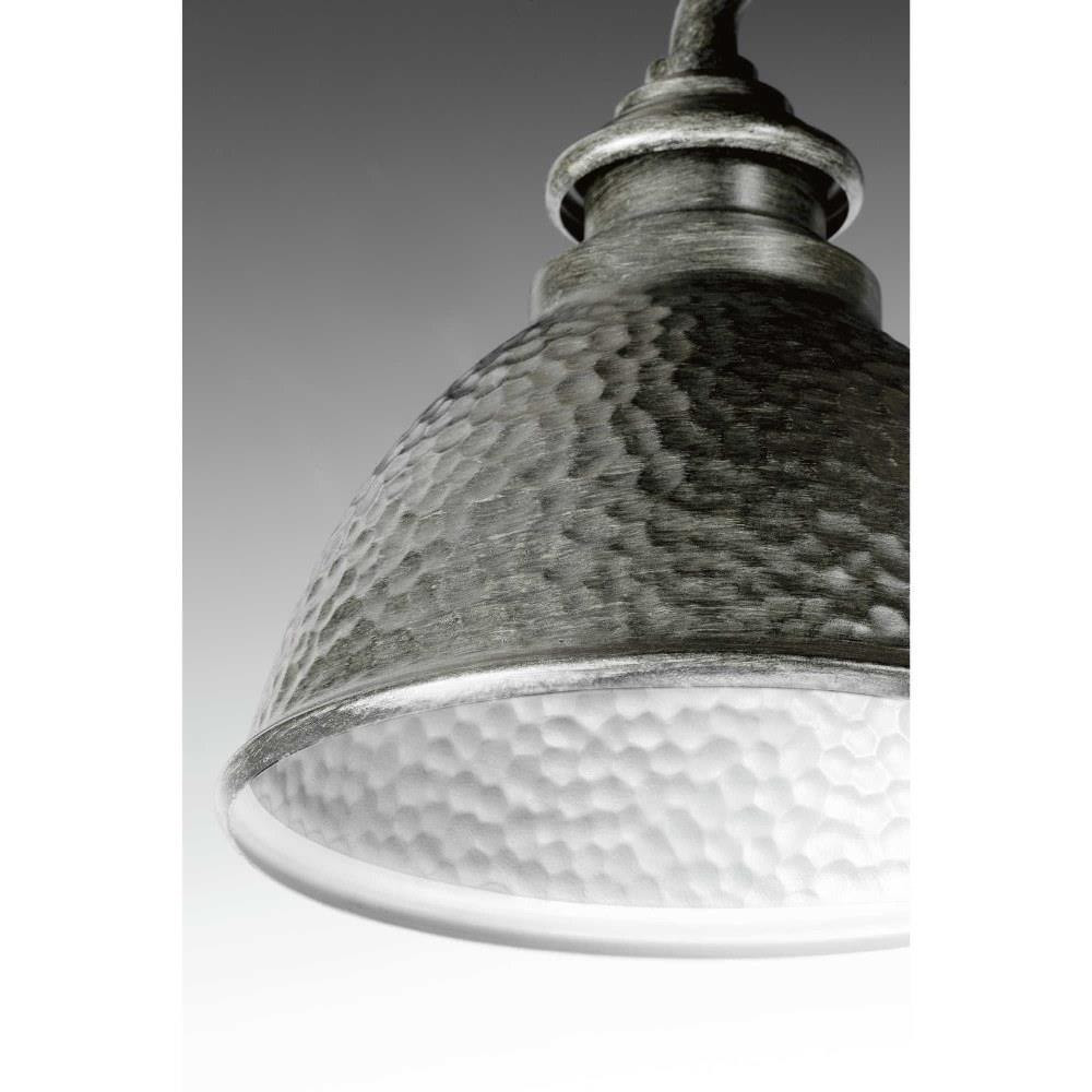 {"pim_id":"70_englewood_detail1_detailshot_1k","sku":"70_P2574","media_type":"media"}