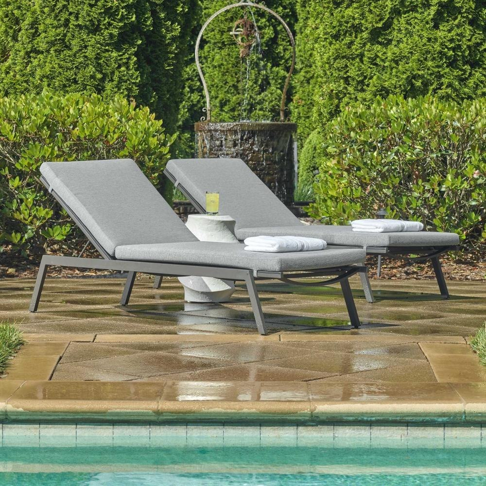 {"pim_id":"208_furn_7573_50244_b_new_2k","sku":"208_50244","media_type":"media"}