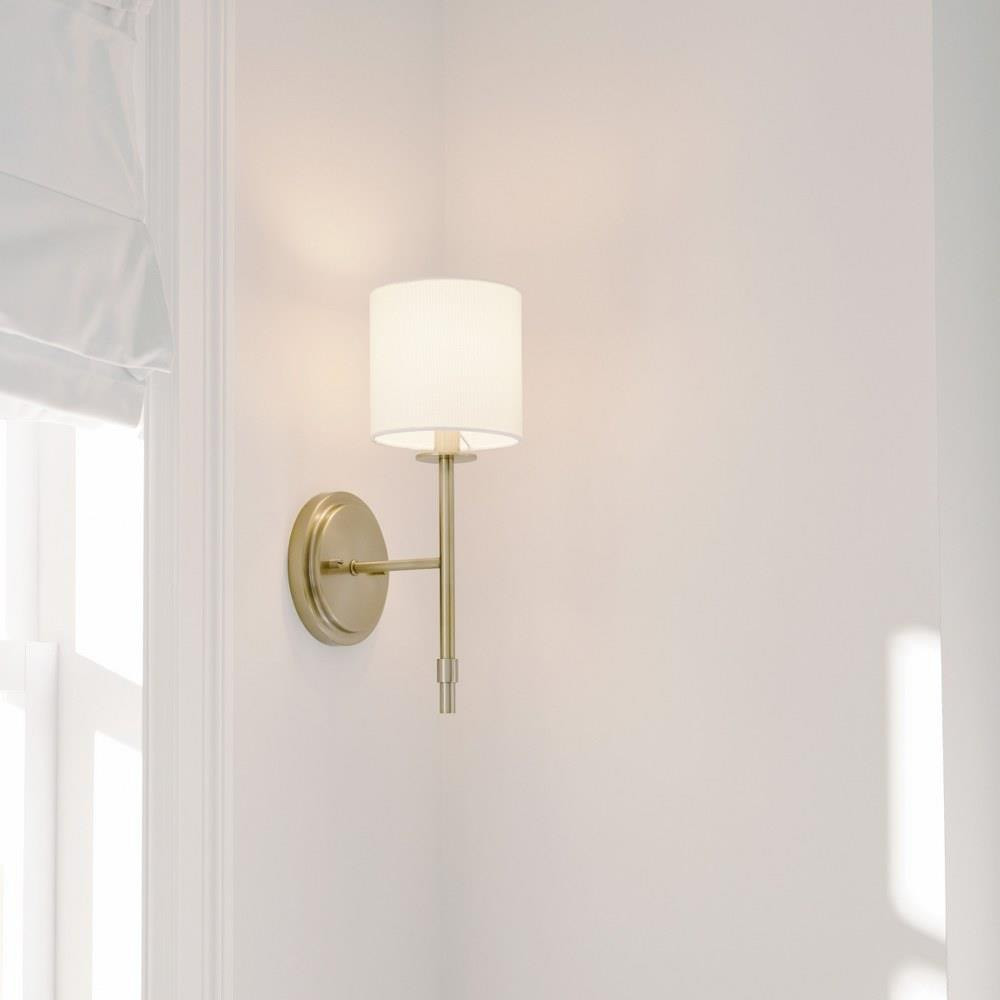 {"pim_id":"147_Bedroom_Ali_52505BNB_Detail_Day_1B_1k","sku":"147_52505","media_type":"media"}