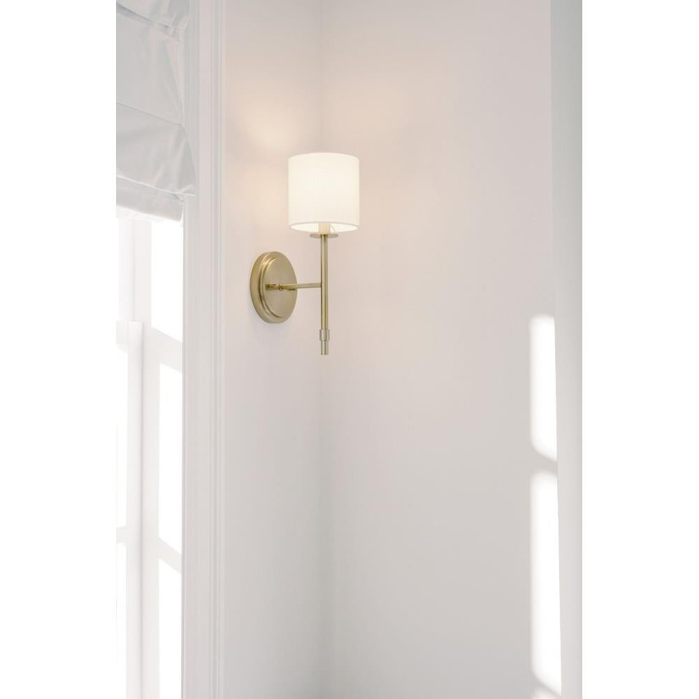 {"pim_id":"147_Bedroom_Ali_52505BNB_Detail_Day_1A_1k","sku":"147_52505","media_type":"media"}