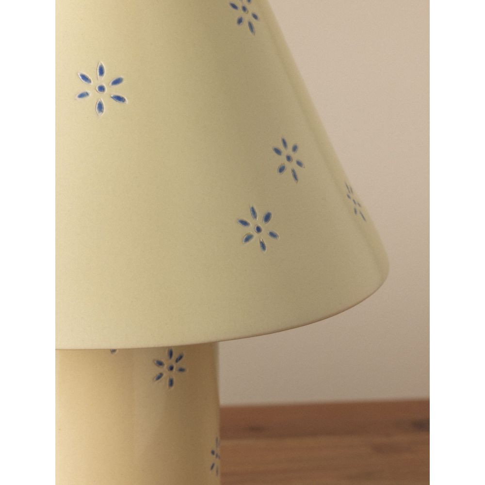 {"pim_id":"735_seraphine_family_003_v1_1k","sku":"735_HL1191201-AGB/CSM","media_type":"media"}