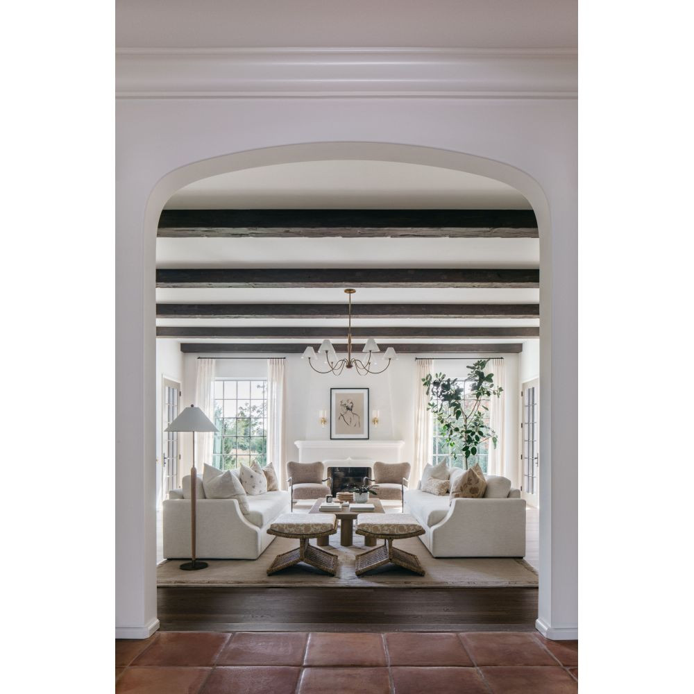 {"pim_id":"735_bennie_h1163806_pbr_samantha_h1094101_agb_siena_hl1162401_pbr_design_kate_marker_photo_margaret_rajic_v1_1k","sku":"735_H1163806-PBR","media_type":"media"}