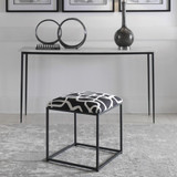 {"pim_id":"208_furn_3836_23690_b_new_2k","sku":"208_23690","media_type":"media"}