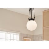 {"pim_id":"147_Kitchen_Albers_52582BK_Detail_Day_1A_1k","sku":"147_52582","media_type":"media"}