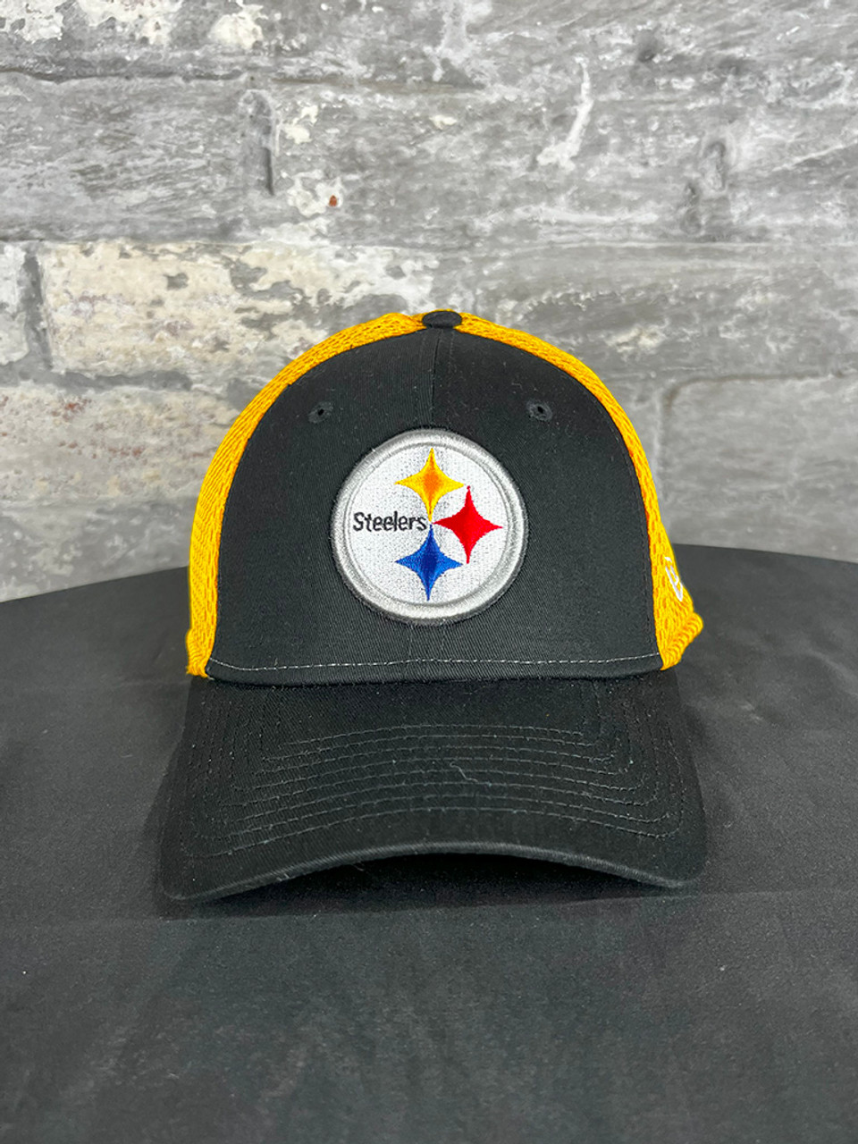 New Era Pittsburgh Steelers Black 2T Sided 39THIRTY Flex Hat Size: Extra Large