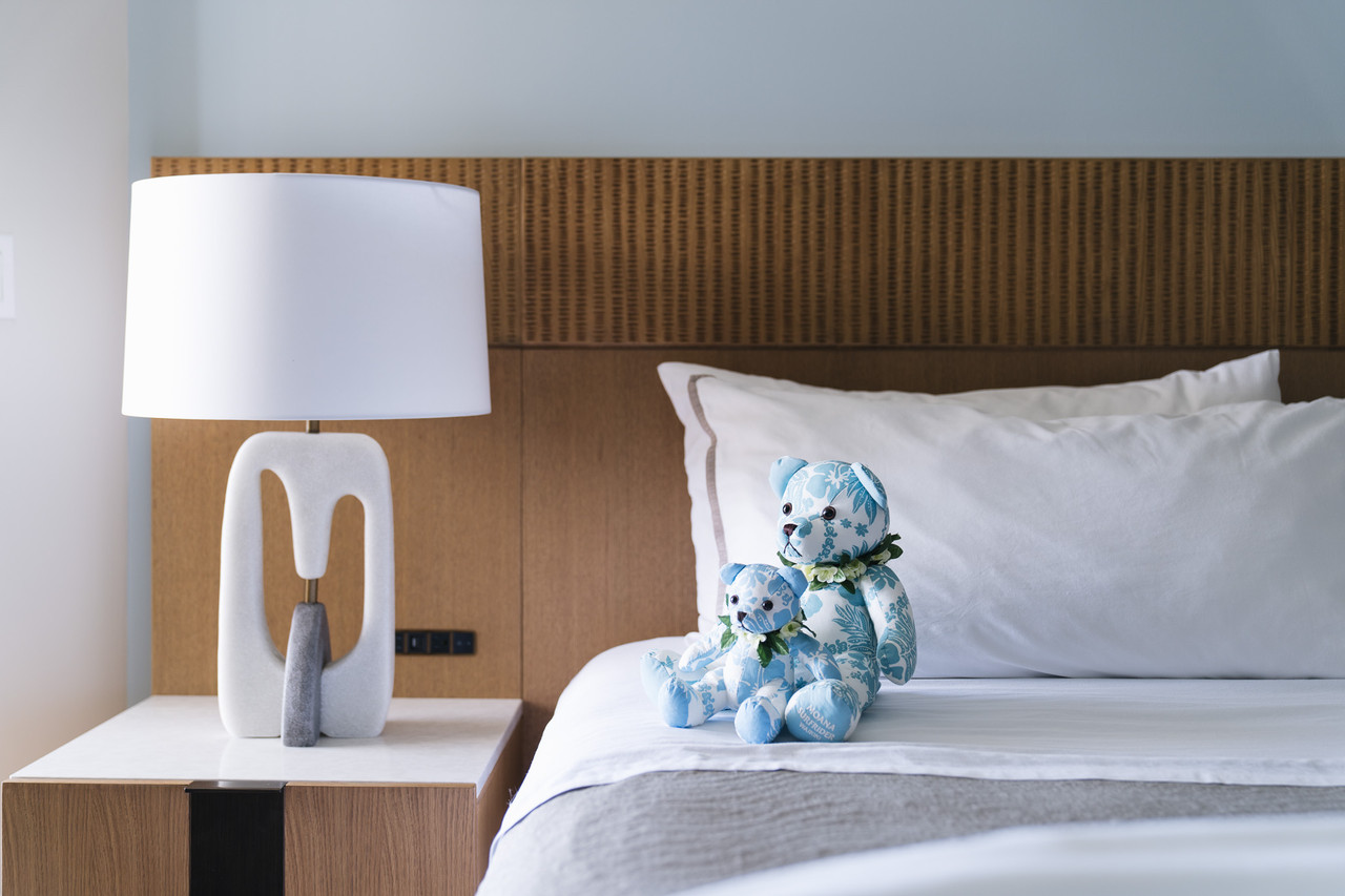 Moana Bears in a Moana Surfrider room