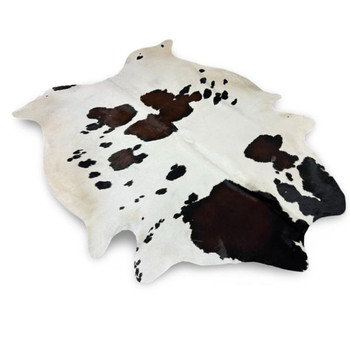 Cow hide / Tri Grade / White Black Brown Cow hide / Tri Grade / White Black Brown