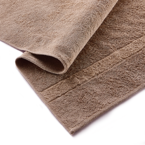 Clay Marathon Platinum Bath Towel