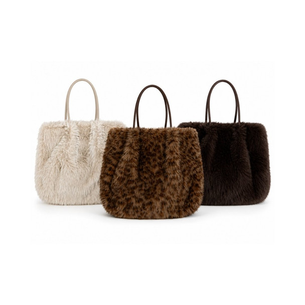 New York Oversize Faux Fur Bag