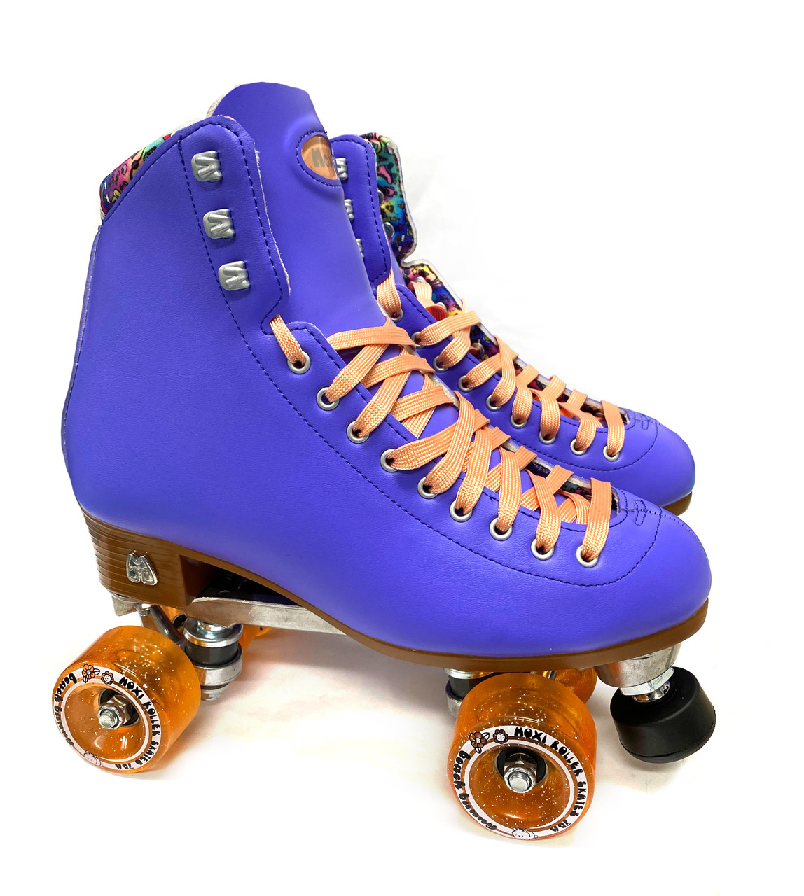 Moxi beach clearance bunny skates