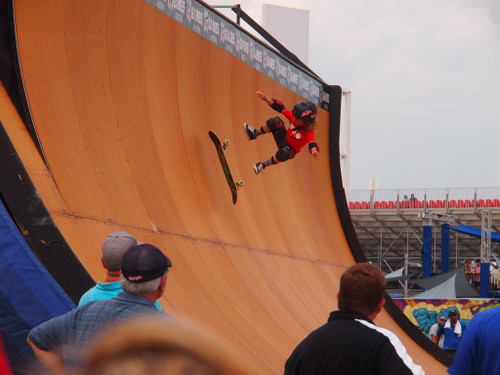 Triple Eight Little Tricky Dual Certified Sweatsaver Kids Rollerskating Helmet - Green Rubber  (One Size - Youth 8+)